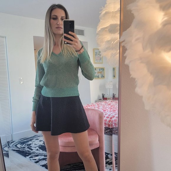 Kenar Sweaters - NBW Green with gold thread V-neck Sweater